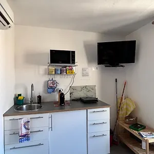 Chez Julie Cefalù